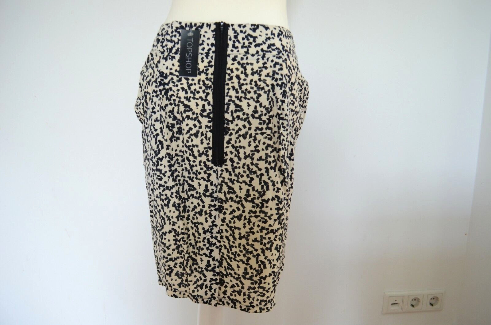 TOPSHOP Skirt Midi Skirt NEW! D40 (Large 40) Print Crepe Viscose UK 14 Top Shop image 4