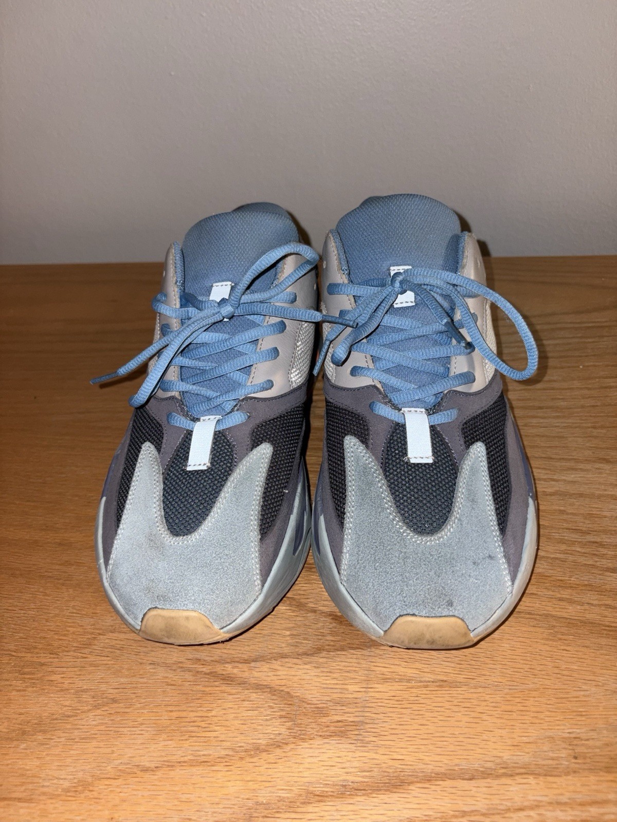 adidas Yeezy Boost 700 Wave Runner Carbon Blue Low Top Sneaker Kanye West thumbnail 3