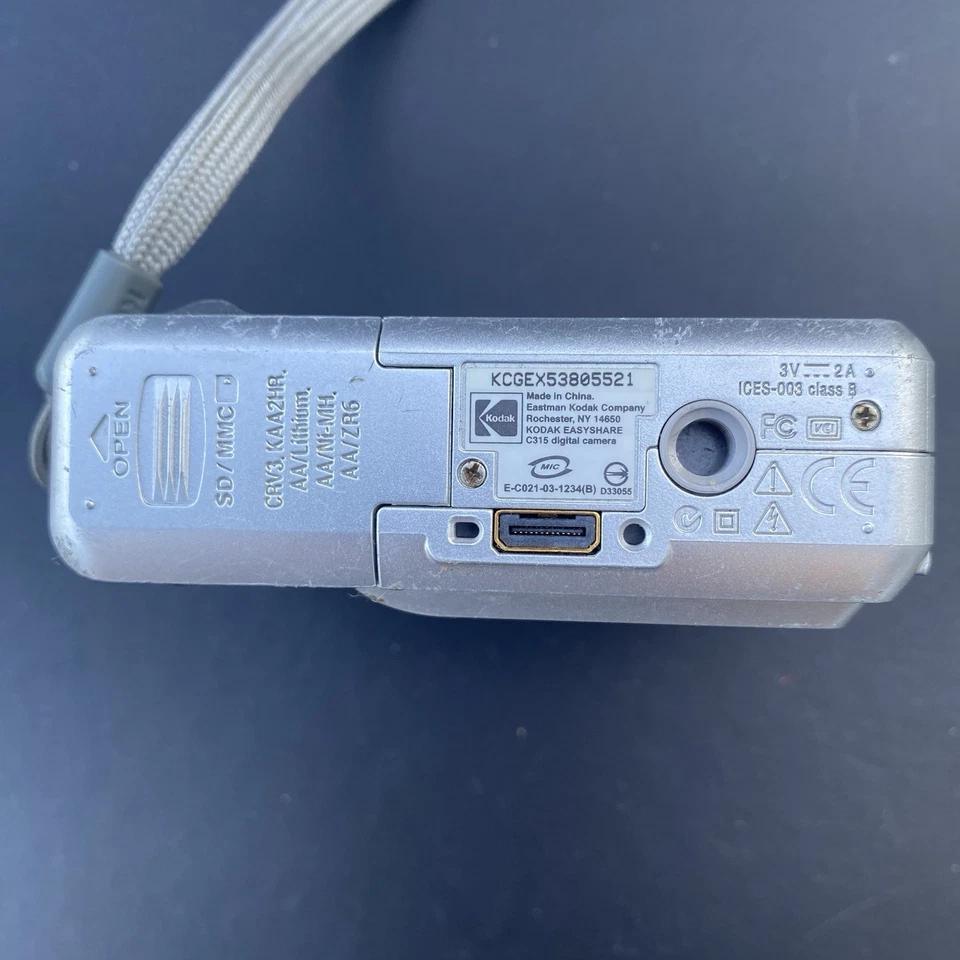 Kodak EasyShare C315 - 5.0MP Digital Camera-Not Working- Tested-Parts? - Image 4 of 4