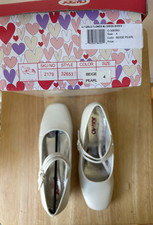 Josmo Girls Flower MJ Dress Shoes Size 4 Beige/Pearl