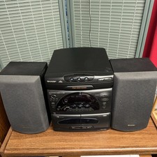 SHARP CD-C2600 3 DISC CD, DUAL CASSETTE, AM/FM STEREO SYSTEM