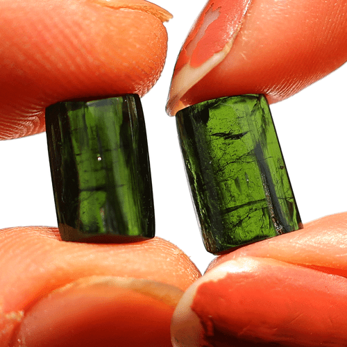 2 Pezzi Tormalina Verde Naturale Alta Qualità 10,5-10,9mm Pan di Zucchero Cabochon Gemme - Foto 2 di 9