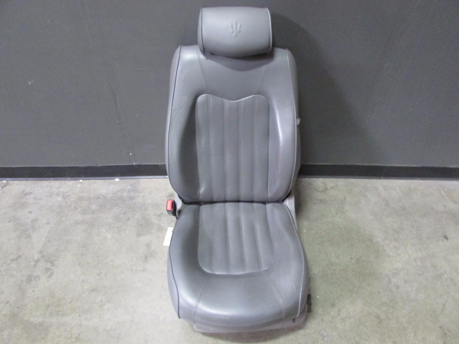Maserati Quattroporte, LH, Left Front Seat, Grey, Used