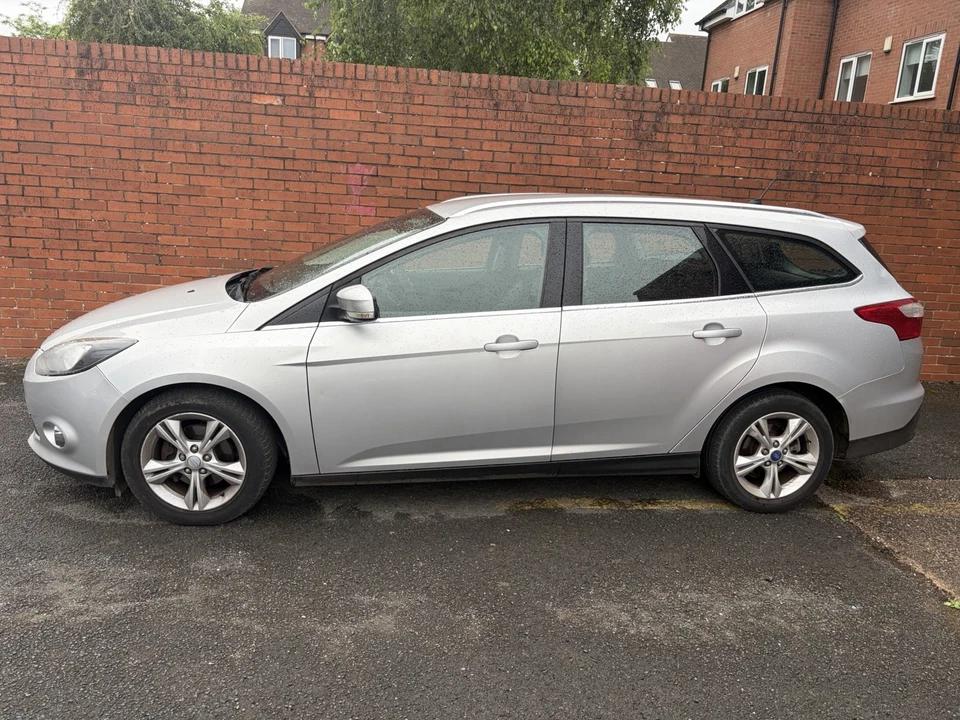 Ford Focus 1.6 TDCi 115 Econetic 5dr Estate Diesel Manual - Image 3 of 4