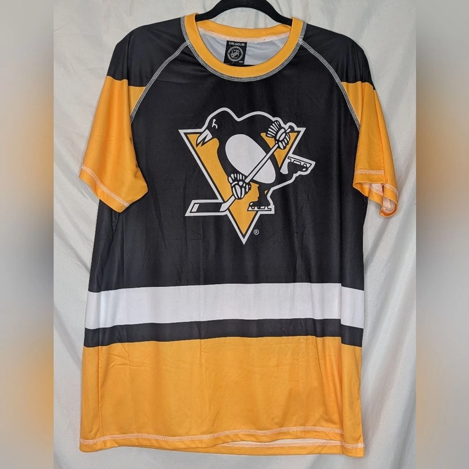 Calhoun NHL Pittsburgh Penguins Short Sleeve Game Day Rashguard Tee, Large