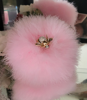 Bumble Bee Pink Down Feather Trimmed Fur Dusting Powder Puff Rhinestone Handle