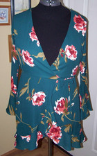 Pink Lady Boutique  Night Evergreen Floral Dress Size Small New with tags