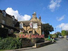 PHOTO  COACH AND HORSES LONGBOROUGH SITUATED OPPOSITE THE VILLAGE GREEN AND SERV