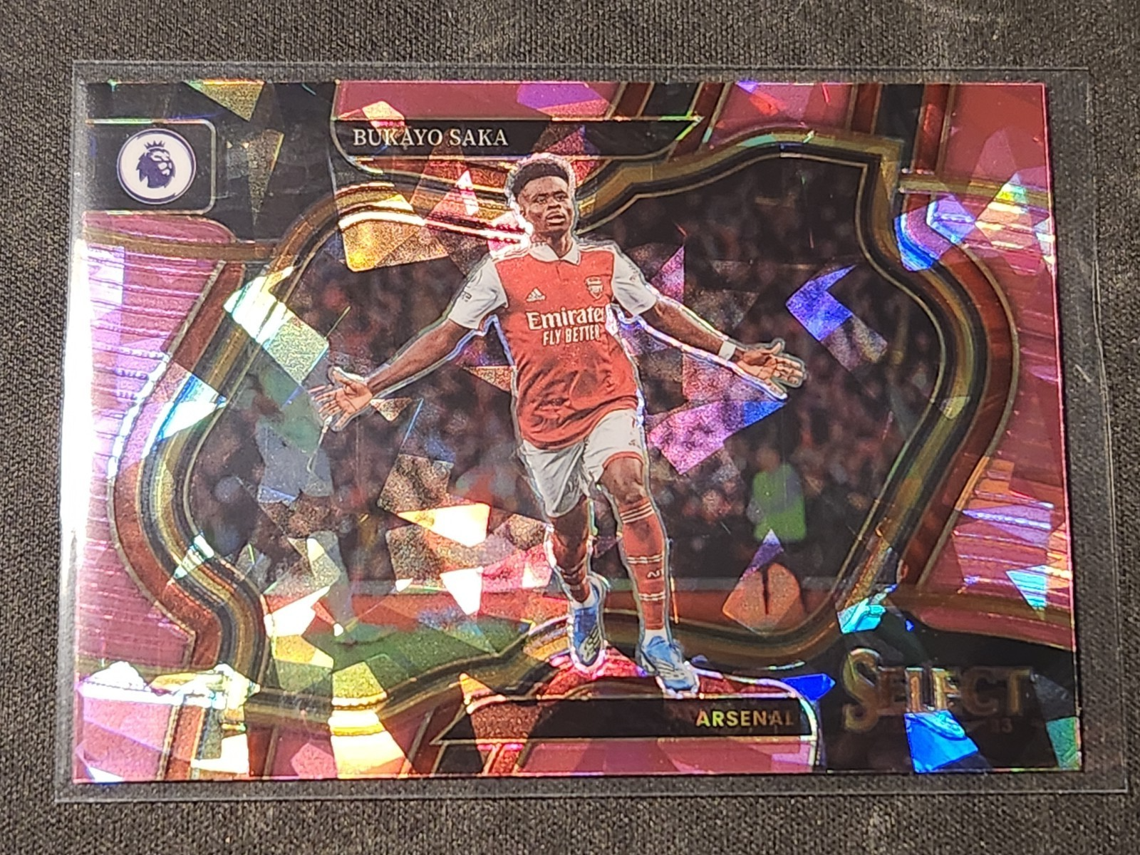 BUKAYO SAKA 2022-23 Panini Select Premier League PINK CRACKED ICE #241 ARSENAL