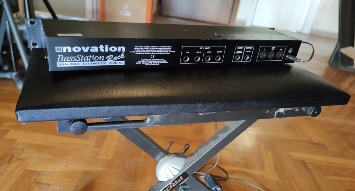 シンセサイザーnovation BassStation Rack TB-303系 Novation Bass Station Rack Demo - YouTube