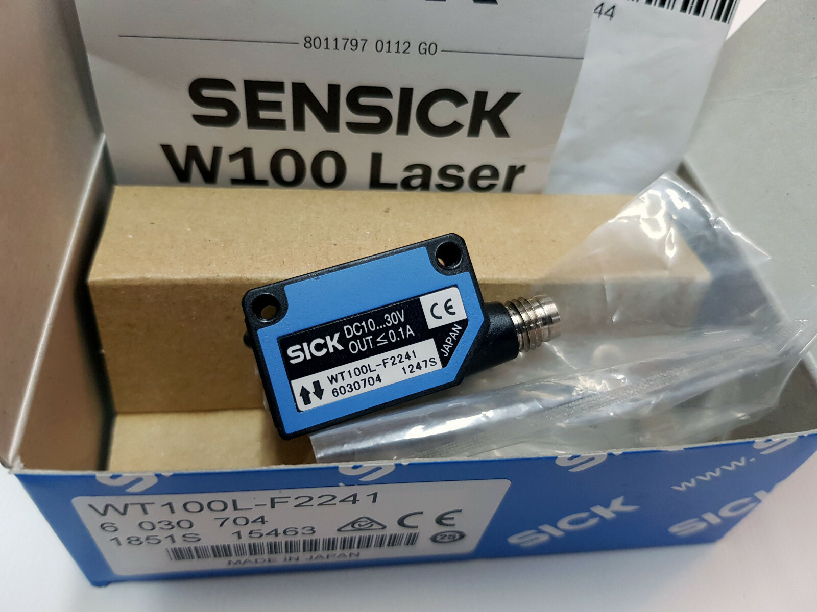 SICK WT100LF2241 Laser Photoelectric proximity sensor energetic PNP Sn