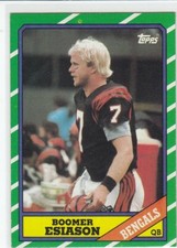 1986 Boomer Esiason Topps Football ROOKIE CARD #255 - Cincinnati Bengals RC. rookie card picture