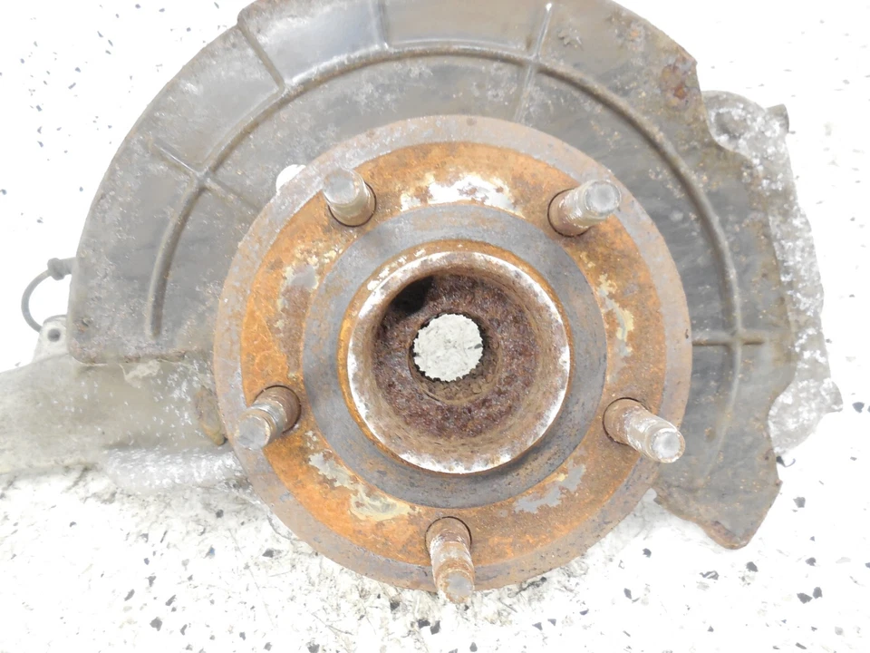 Jeep Commander 2006-2010 husillo delantero buje nudillo pasajero derecho OEM Foto 2 de 3