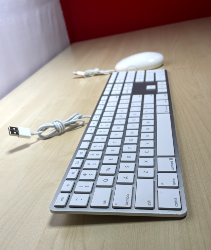 Apple Genuine Wired Keyboard and Mouse A1243/A1152 - Great Condition - Picture 3 of 10