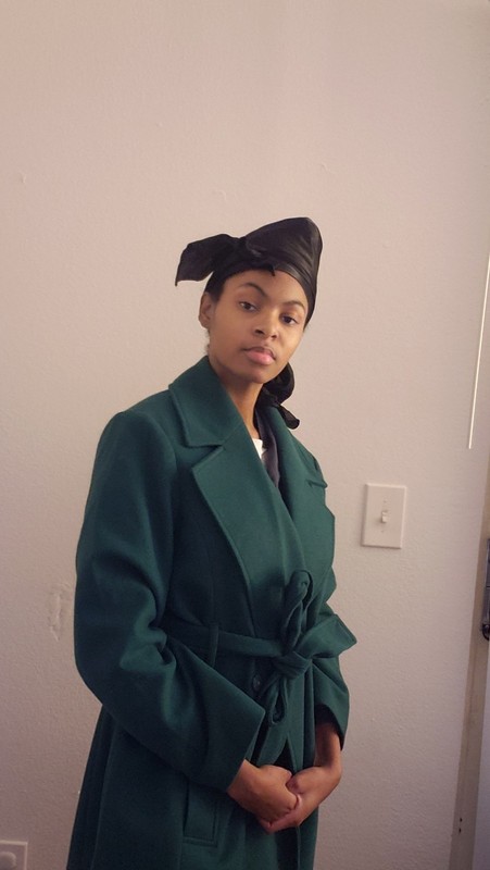 Women’s Green Solid Belted Collared Mid-Length Overcoat Coat, Long Sleeve