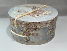 Vintage Felix Rosenstiel Son  Widow Large 13.5" Floral Hat Box V Chudin Artist