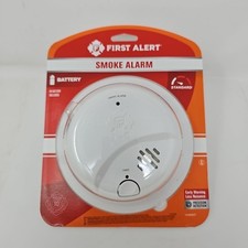 First Alert Battery-Powered Ionization Smoke Detector Alarm Easy Installation