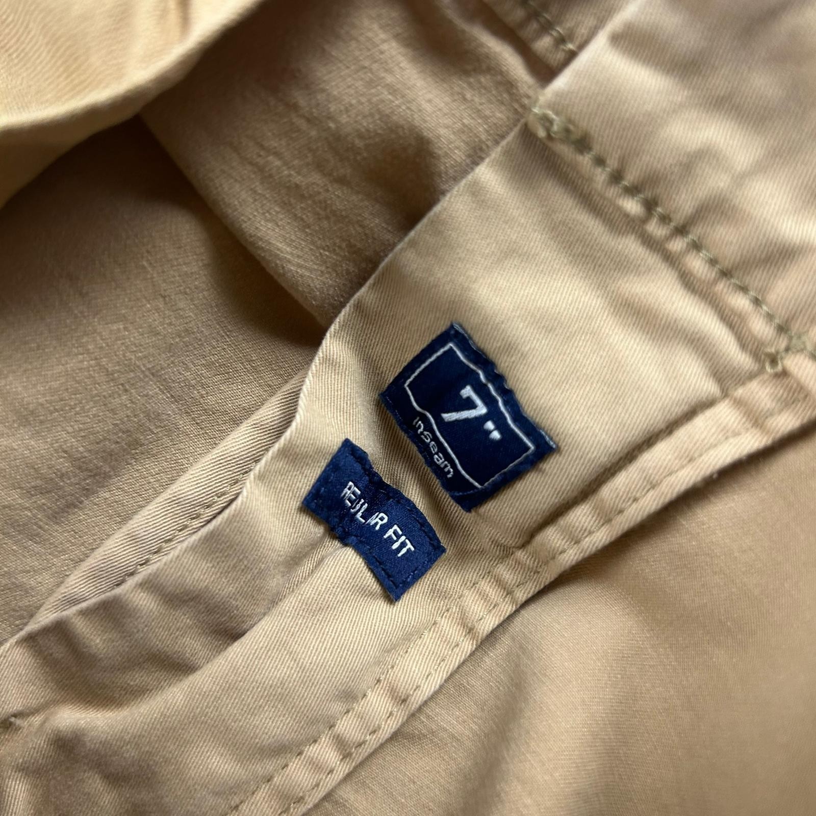 Chubbies Shorts Mens 34 Beige Flat Front Regular Fit Lightweight Chino