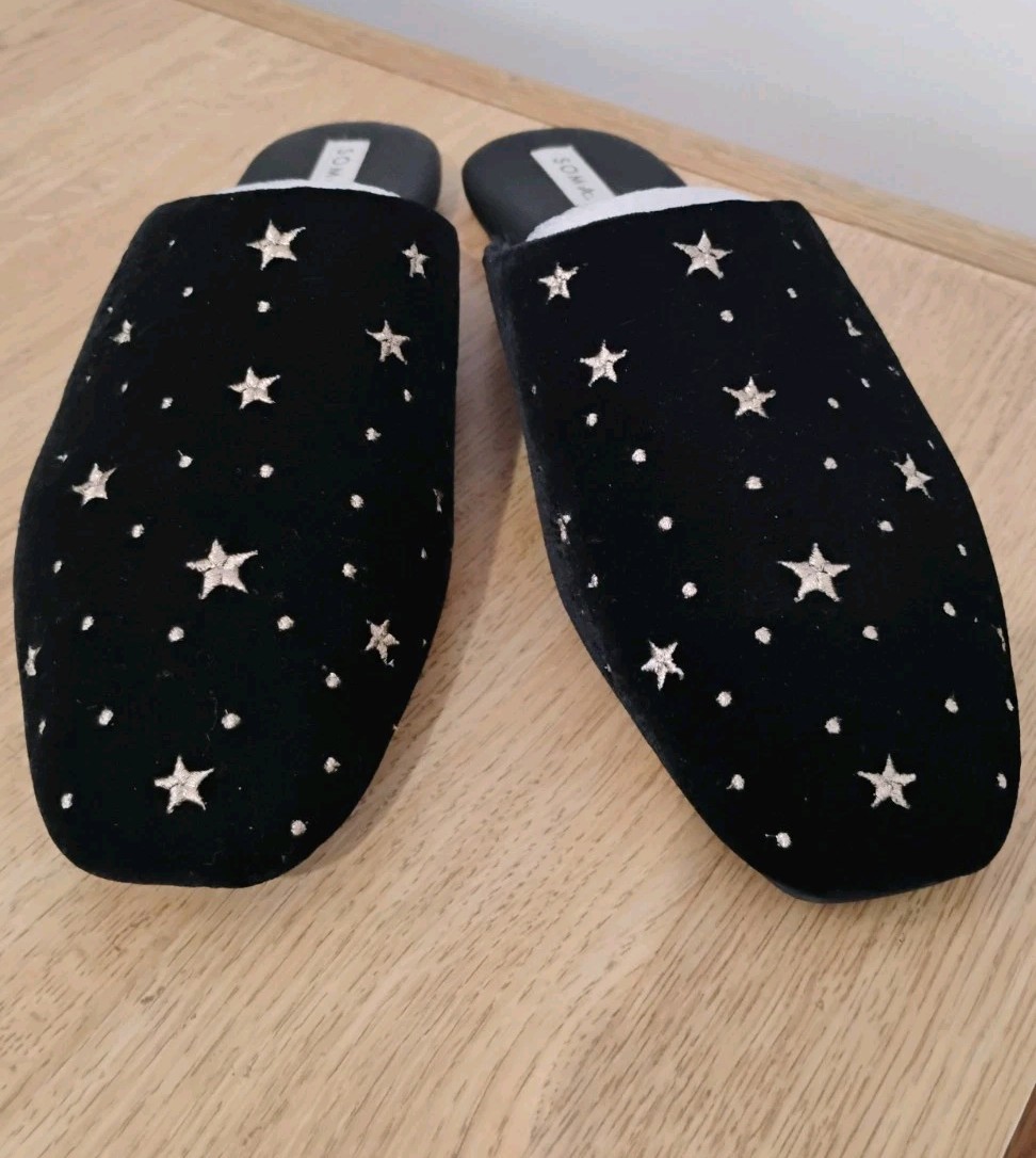 PANTOFOLA D’ORO Soma Ciabatte Donna Mule Nero Ricamato Oro Stelle Taglia 9M Nuove Slip On