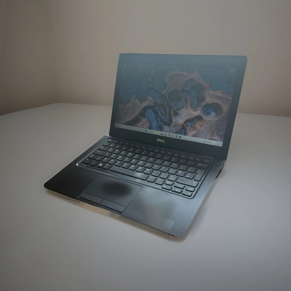 Dell Latitude 5280 · i5-7300U · 4GB · 128GB, photo 3 of 5