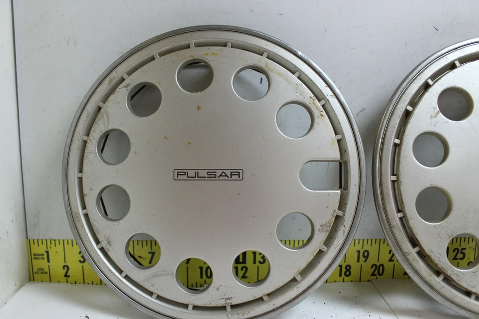 Used OEM Nissan Set of 4 13" Hub Caps 4031533M00 1985-1986 Pulsar (3414) - Image 2 of 4
