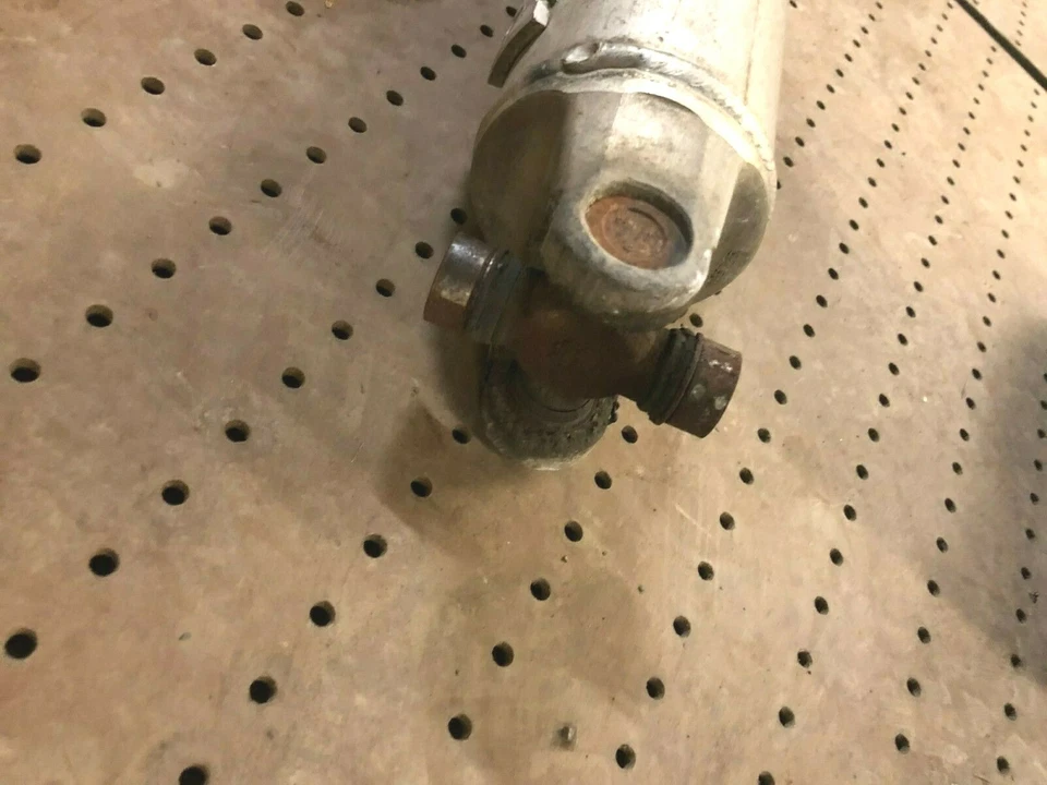 GMC Envoy 2004 eje de transmisión (trasero) 2004-2006 Foto 3 de 4