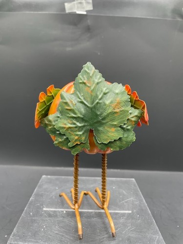 Metal Turkey Figurine Pumpkin Squash Grape and Oak Leaf Body Fall Thanksgiving - Picture 4 of 7