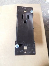 10 pk P&S Slater Self Contained Single Outlet Receptacle SC-821 15A 125V, BROWN 