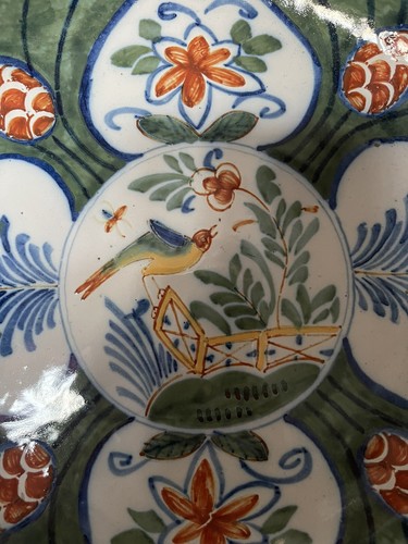 Delft - Assiette en faïence de DELFT dite aux quatre coeurs - Fin XVII ème - Foto 2 di 8