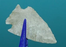 Awesome 1-5/8" Pelican Lake Projectile point South Dakota