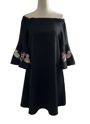 Jennifer Lopez Women Size XS Black Off The Shoulder Bell Sleeve Embroider 30-467