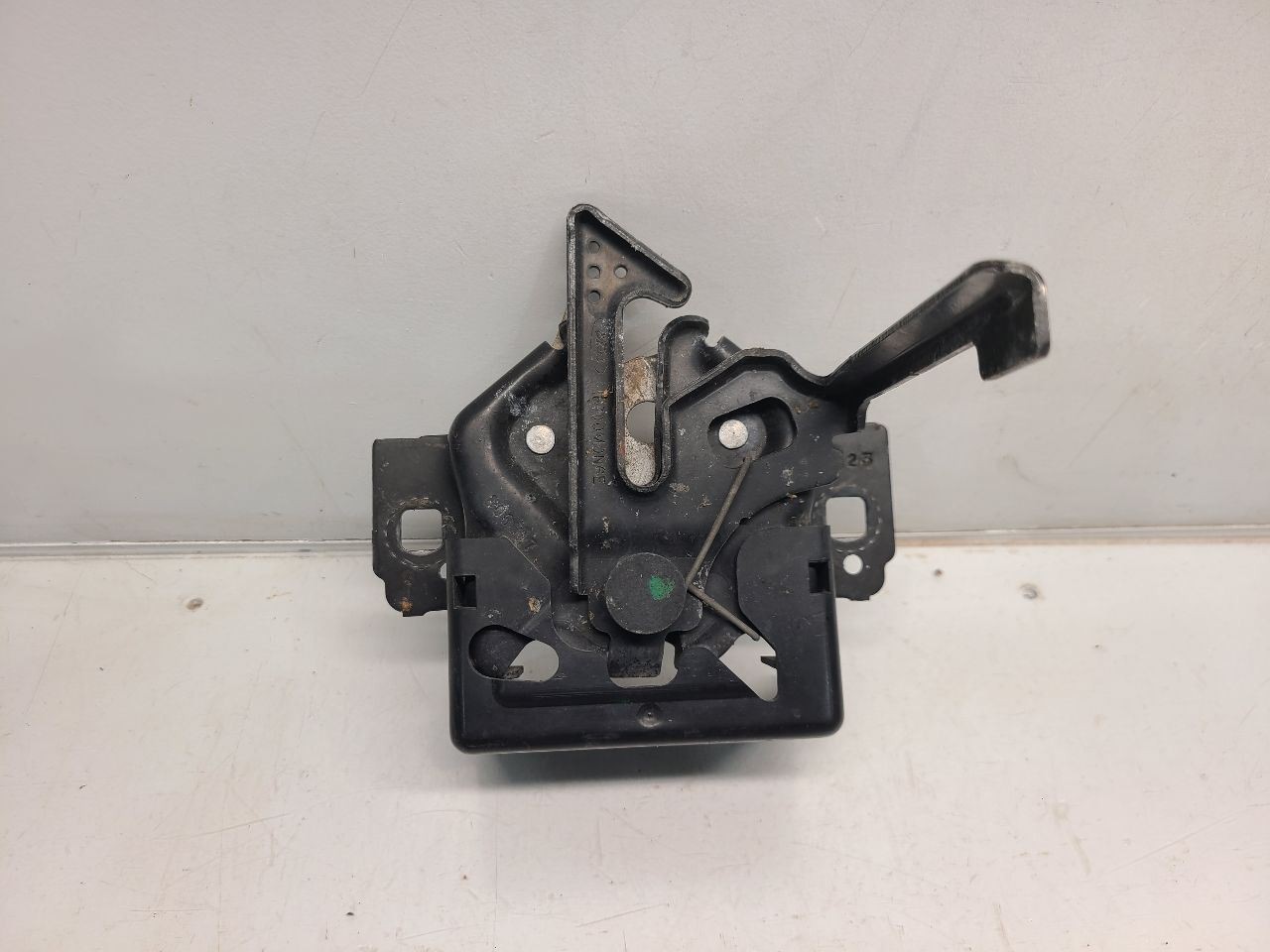 2017 Ford Expedition XLT - Front Hood Latch