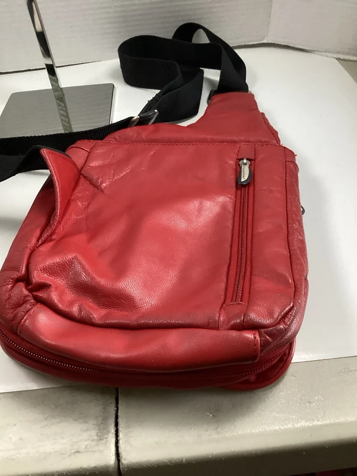 Travelon red leather cross body travel bag multiple pockets adjustable strap Med - Image 3 of 4