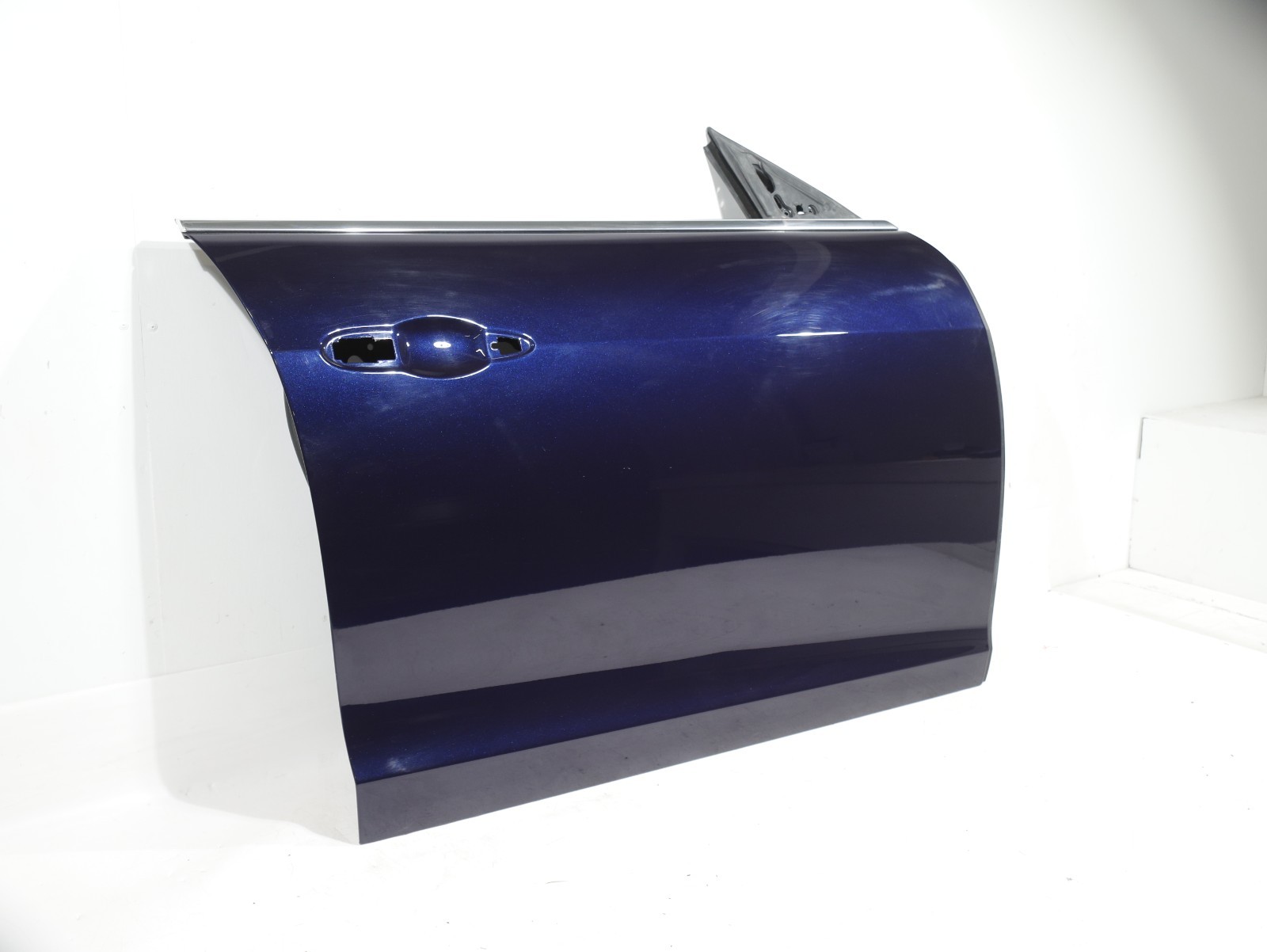 14-20 Maserati Ghibli Front RIGHT Door Shell Panel Blu Passione OEM 21k Miles