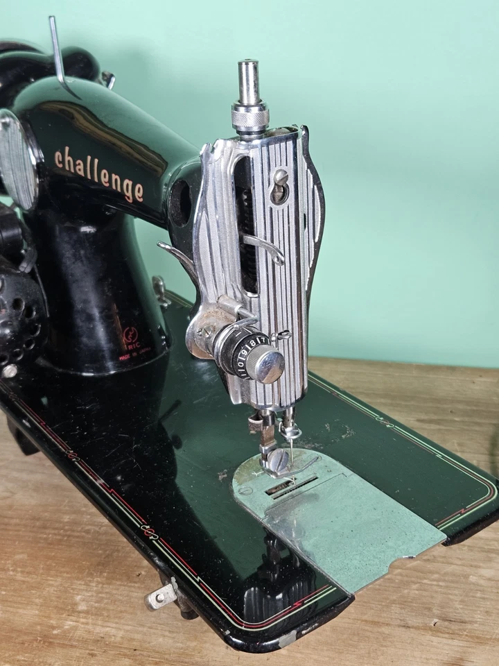 Challenge (Sears) Electric Sewing Machine - Image 4 of 4