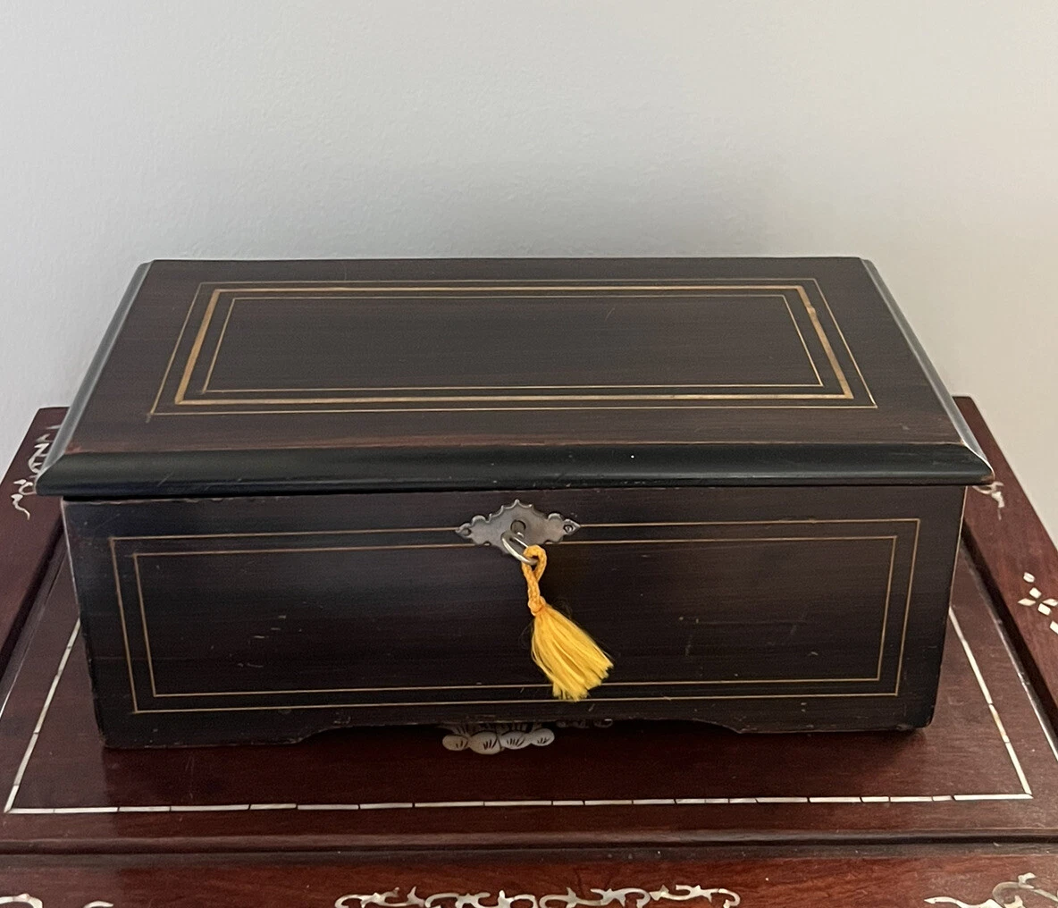Music Box Antique Victorian Wood Case Windup Music Box 6 Airs Pre 1900 s
