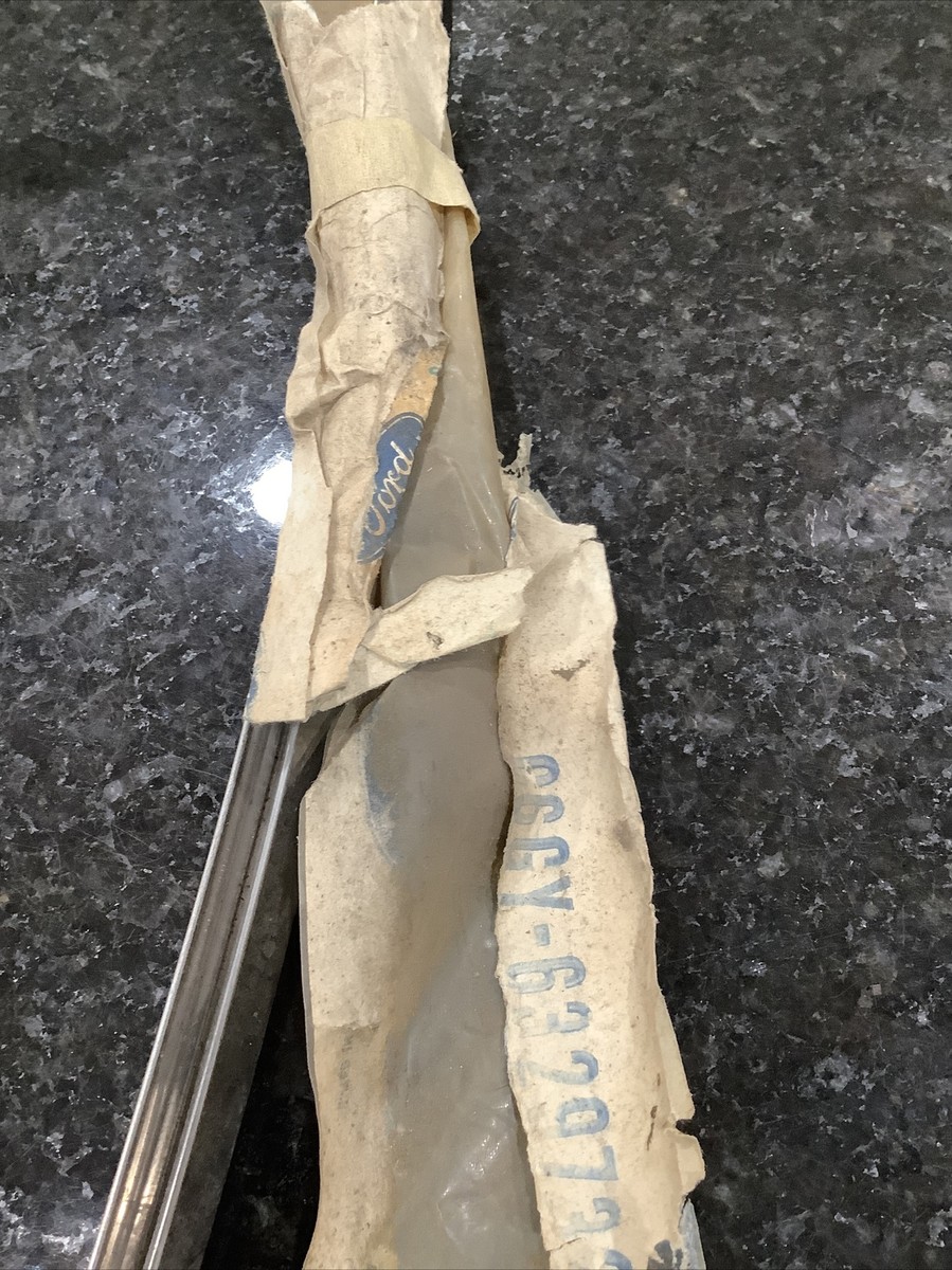 nos 1966 Mercury cyclone vertical window channel C6GY-6329732-A RH