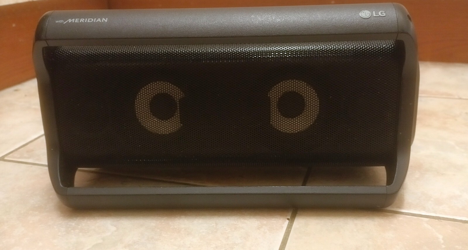Picture 1 of 8