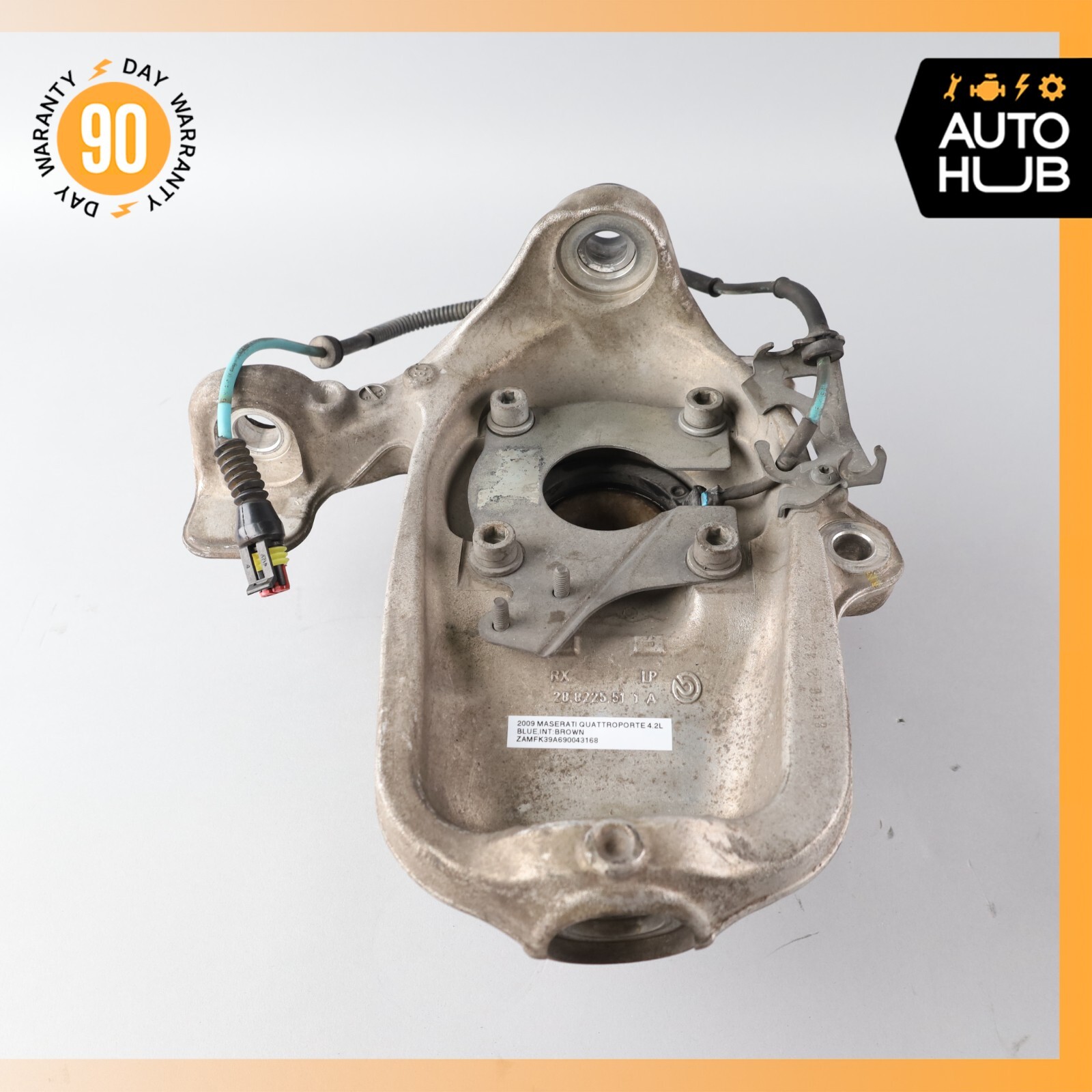 03-10 Maserati Quattroporte M139 Front Right Side Spindle Knuckle Hub OEM 72k