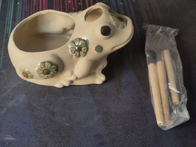 Vintage neu unbenutzt Keramik Frosch Pflanzgefäß Garten drinnen mit Gartengeräten Taiwan