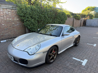Porsche 911 2004