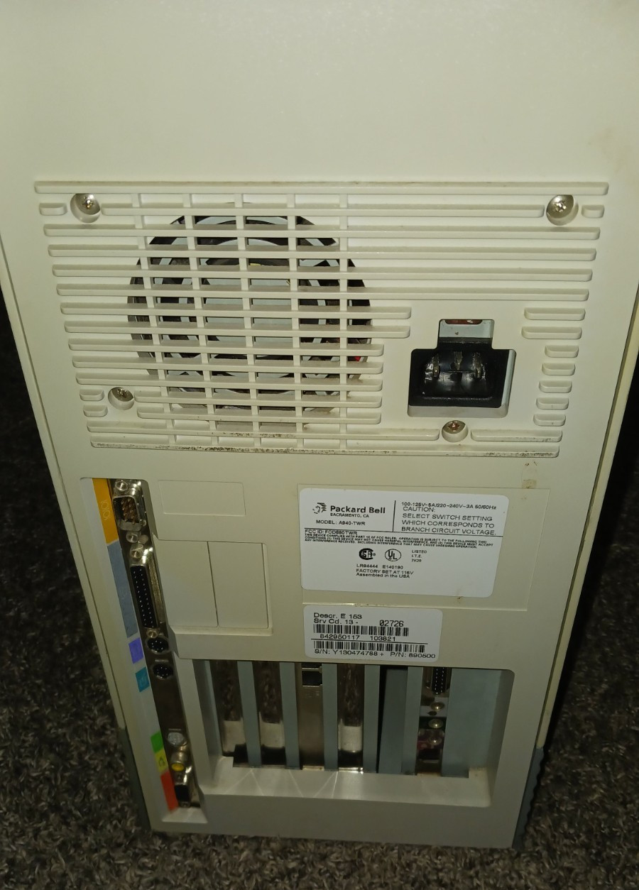 Packard Bell E153 Vintage Desktop Computer with Pentium Processor 