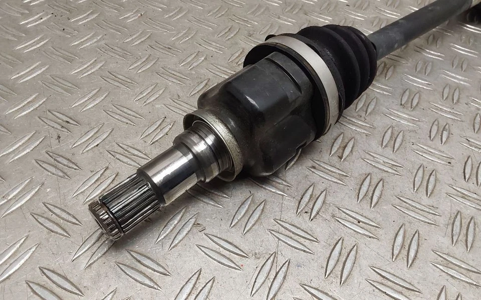 Toyota Yaris 2016 Front Left Driveshaft Front 434200D480 Petrol 73kW - Image 4 of 4