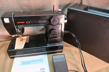 Máquina de coser Janome HD-1000 edición negra de alta resistencia con estuche rígido para pies para caminar