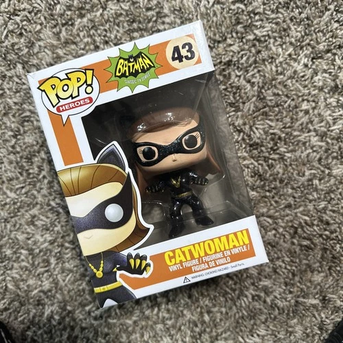 Funko Pop! Heroes Batman: Catwoman 43 Vinyl Figure