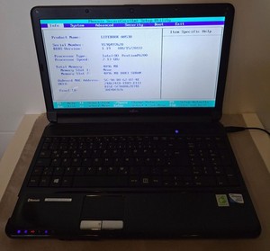 Fujitsu-Siemens Lifebook AH530 Display 15,6"  Netbook  Lap Top  ( 1801 )