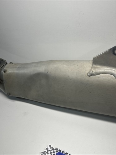 YZ450F Exhaust Muffler OEM Silencer B2W-14750-00-00 Yamaha YZ 450 2020-2023 - Picture 16 of 18