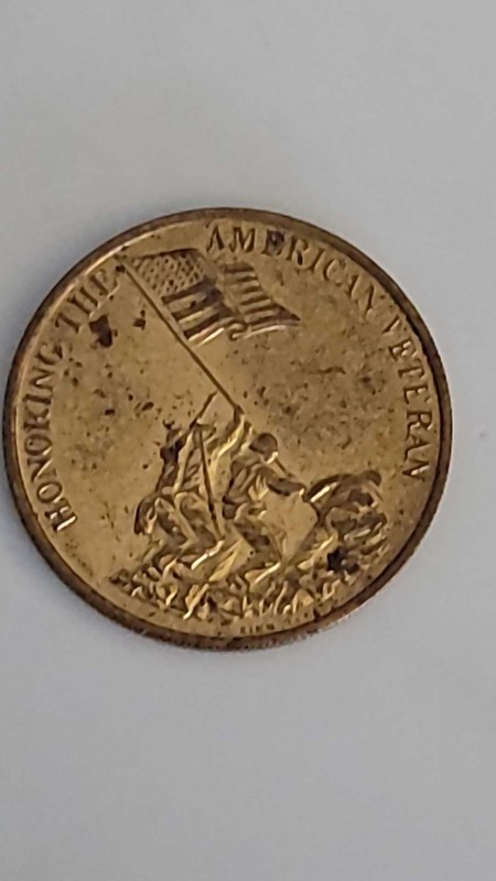 US Military Challenge Coin - Honoring the American Veteran