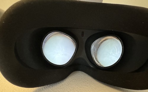 Oculus Meta Quest 2 (128GB) VR Headset - White Headset ONLY No Controllers - Picture 5 of 7