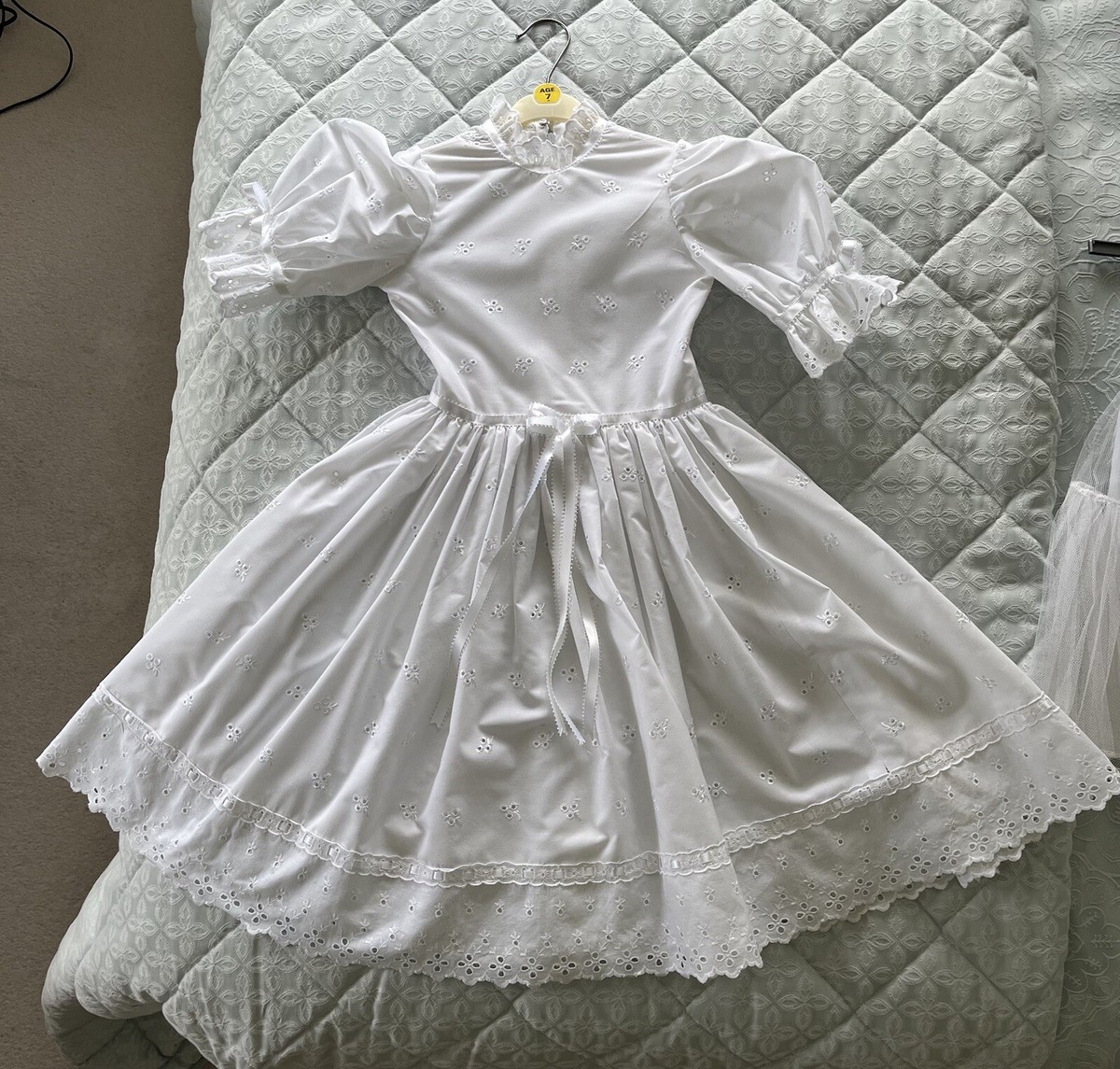 Girls white Holy Communion Dress bridesmaid/party dress broader